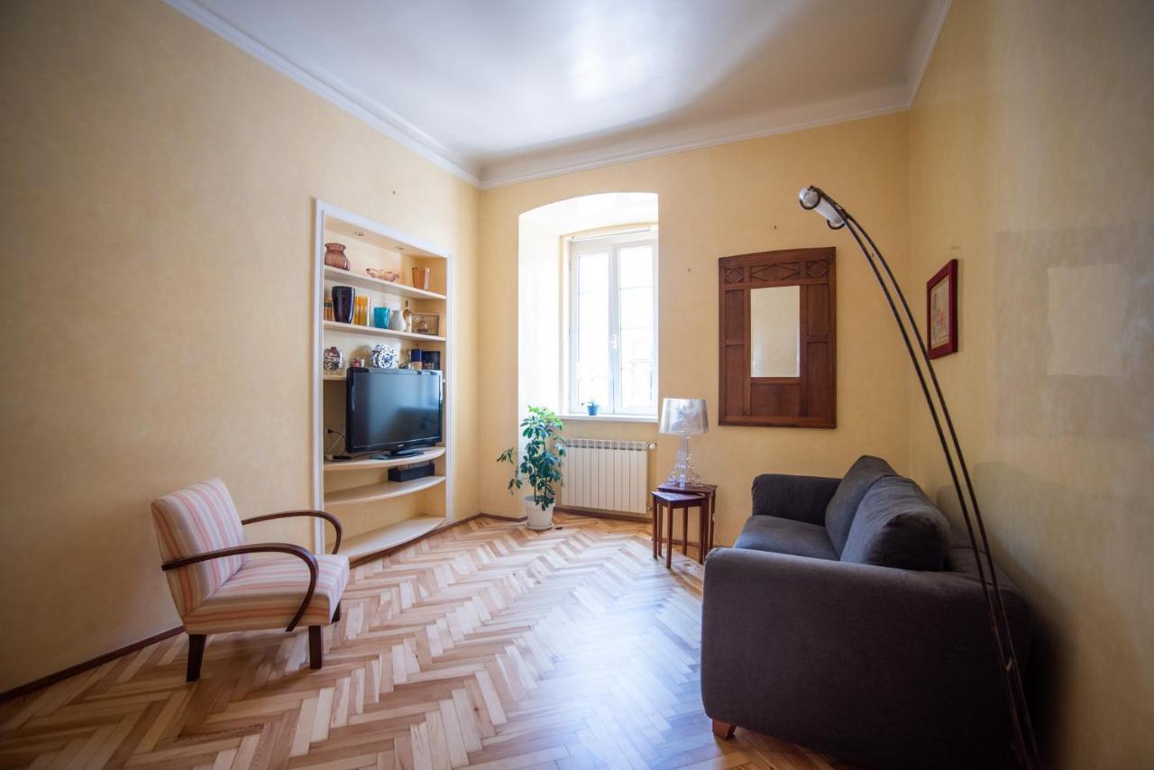 Art & History - New - Modern Classic Apartment Trieste Eksteriør bilde